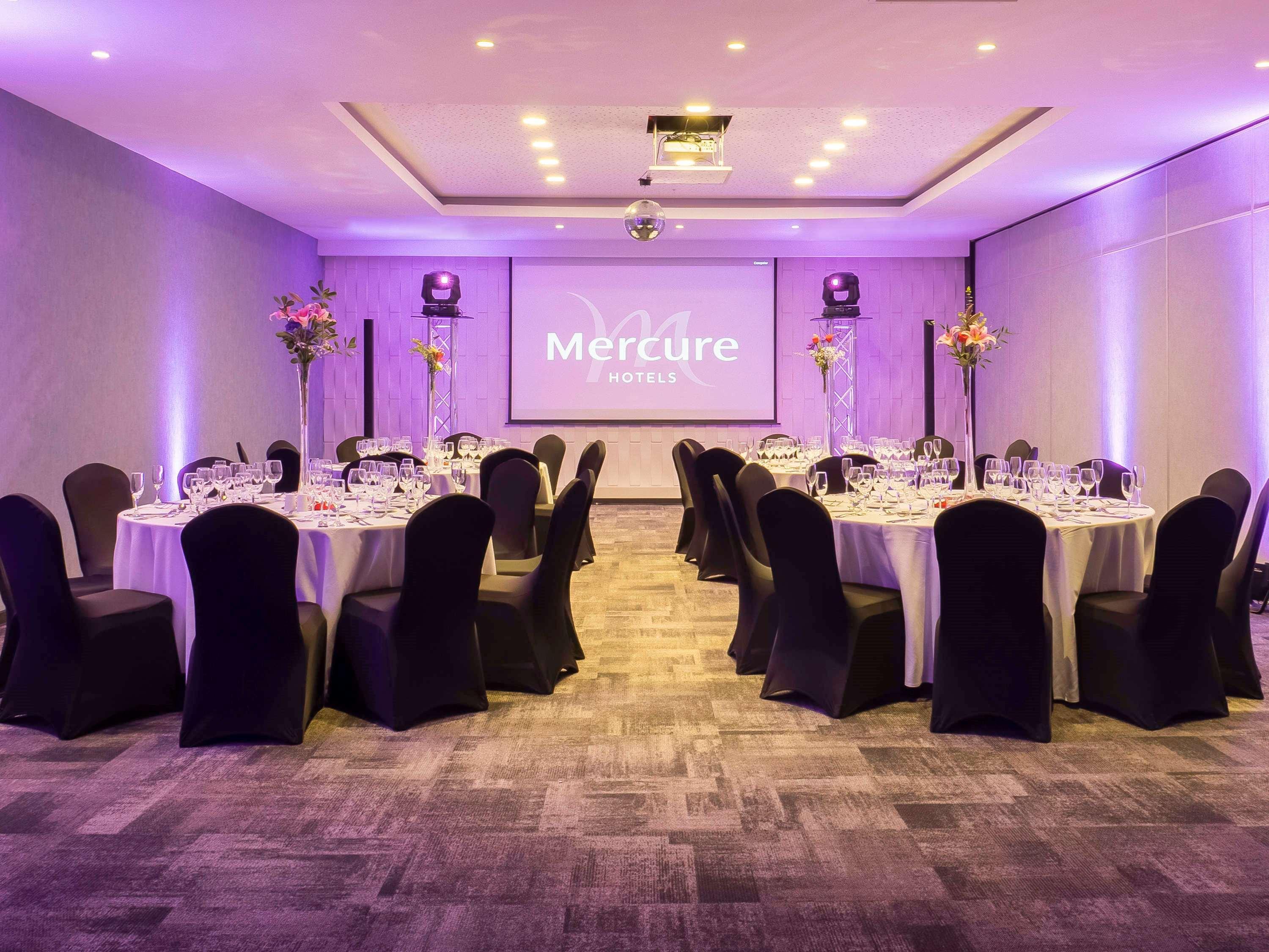Mercure Santiago Centro Exterior foto
