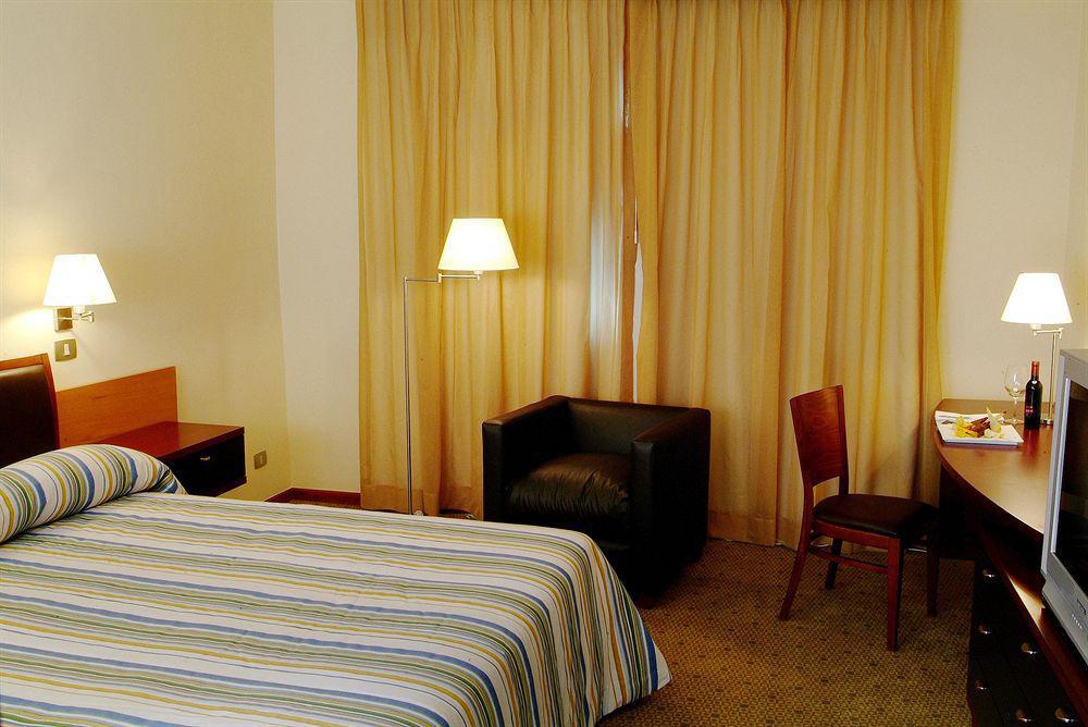 Mercure Santiago Centro Habitación foto